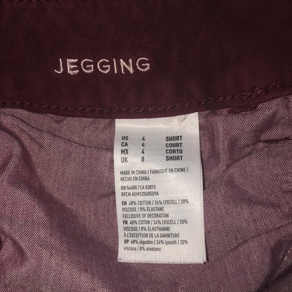 American Eagle Maroon Jeggings - Picture 3 of 4